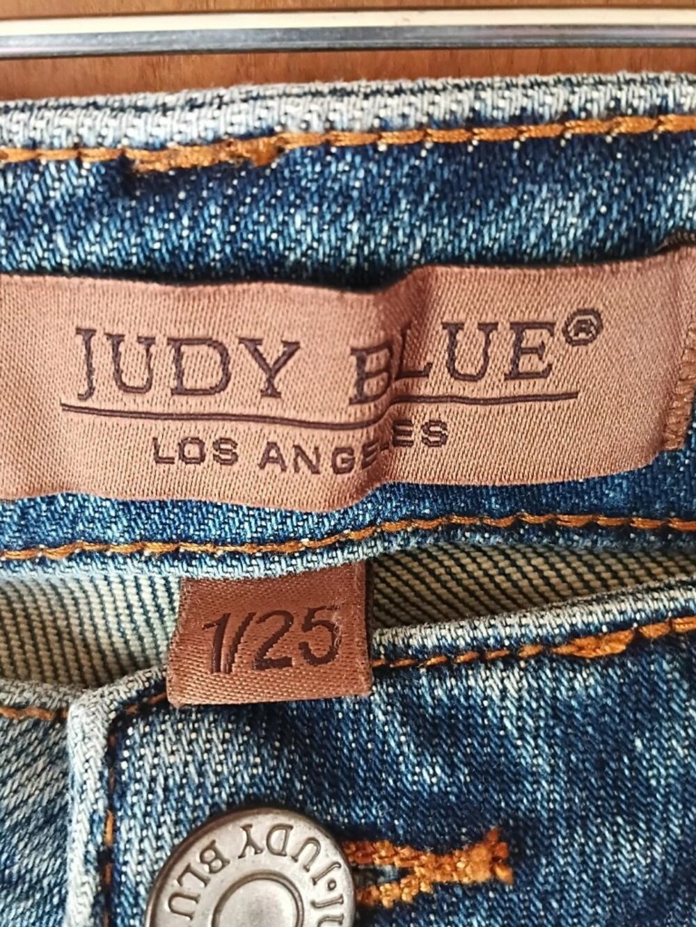 Judy Blue High Waist Jeans Size 1/25 NWT Plaid Cuff Boutique Denim - Picture 4 of 8